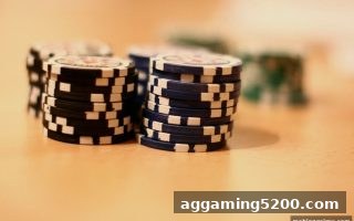 棋牌博弈深度解析：百家乐与炸金花的概率、心理与策略——麻将胡了模拟器在线试玩亲测指南